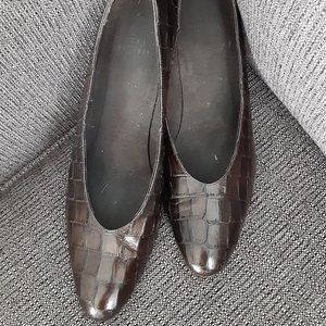 Stuart Weitzman pumps